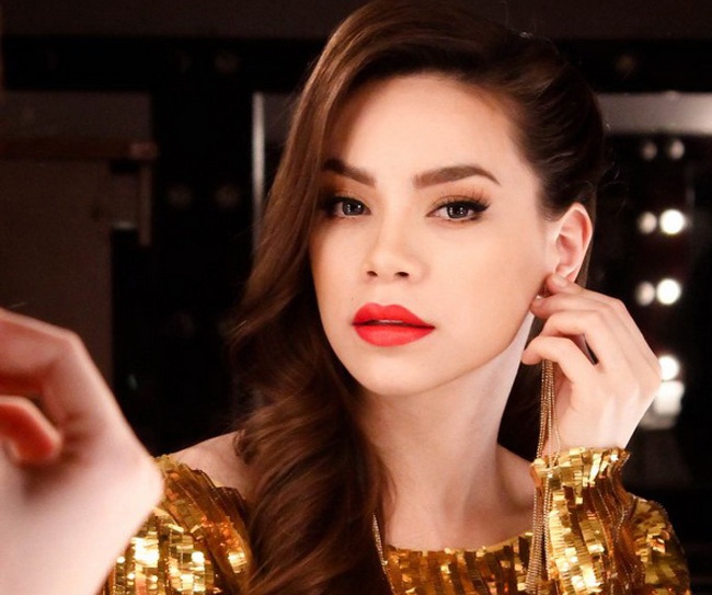 'Cong chung dang cho Ha Ho len tieng' hinh anh