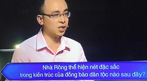 MC Lai Van Sam va 'Ai la trieu phu' lai gay tranh cai hinh anh