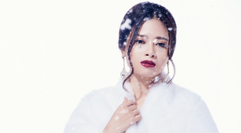 Mew Amazing tung so khi giao bai hat cho Duong Hoang Yen hinh anh