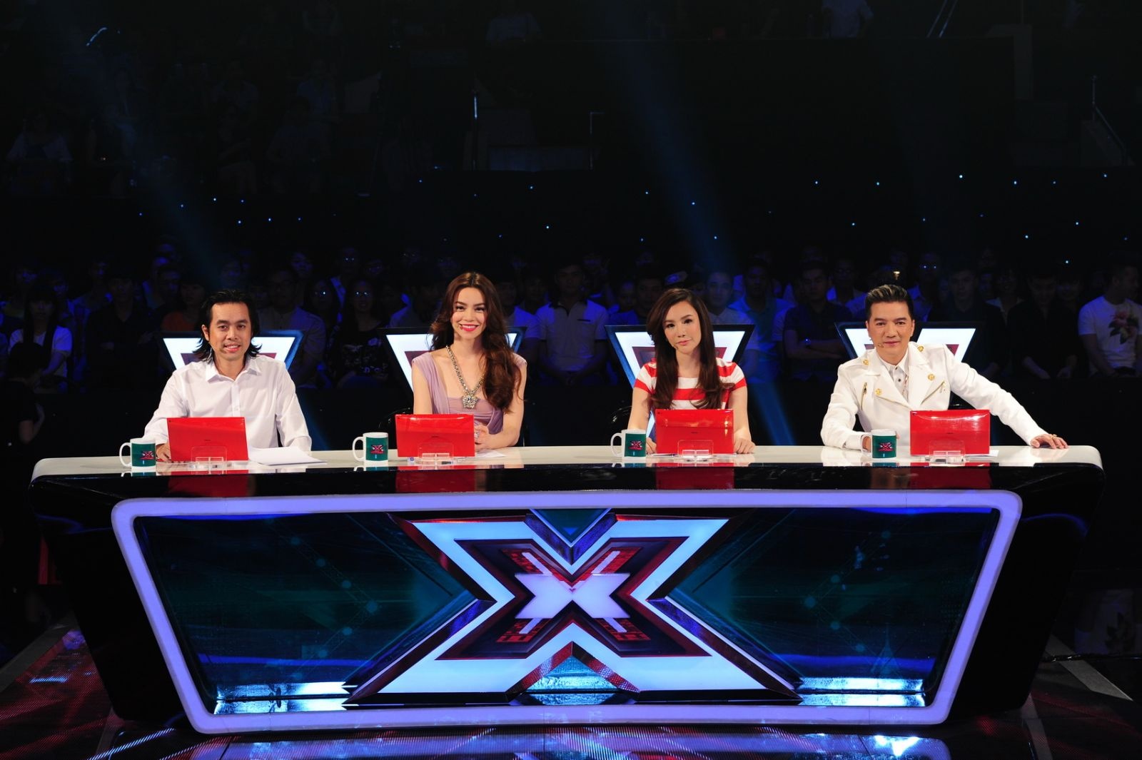 Ho Quynh Huong lam giam khao X Factor anh 2