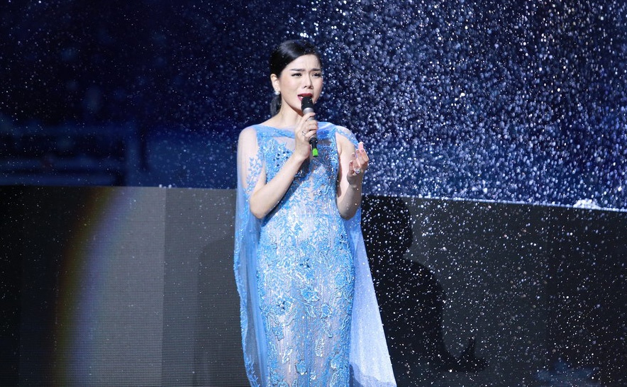 Tuan Hung lai moto len san khau anh 6