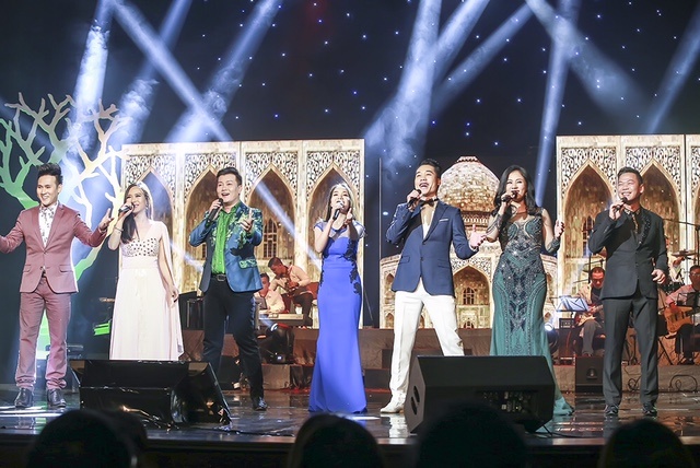 Quang Le xay Lau dai tinh ai anh 1