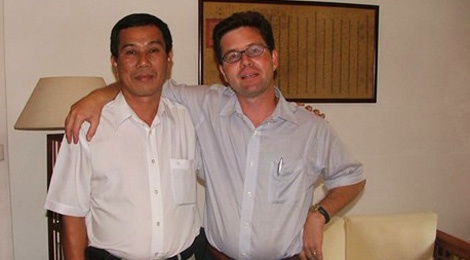 Nguoi chau giai oan cho hoc gia Nguyen Van Vinh hinh anh