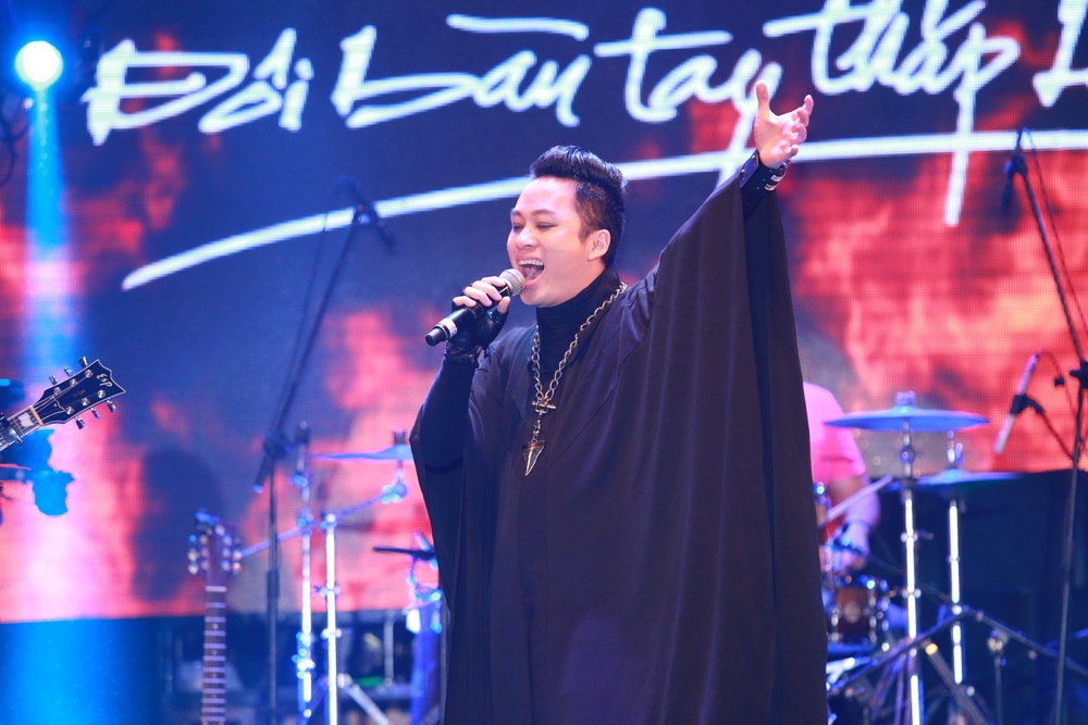 Ngon lua khat vong dam me - Tung Duong hinh anh