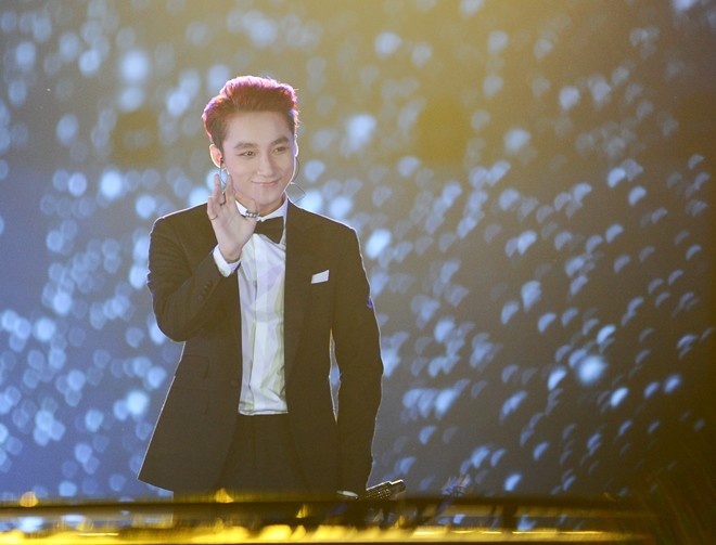 Sơn Tùng giành 4 đề cử cống hiến ảnh 1 Son Tung gianh 4 de cu cong hien anh 1