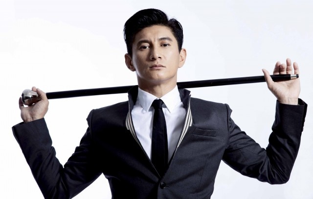 Tu rua xe, nhat rac den tai tu hot nhat lang giai tri hinh anh