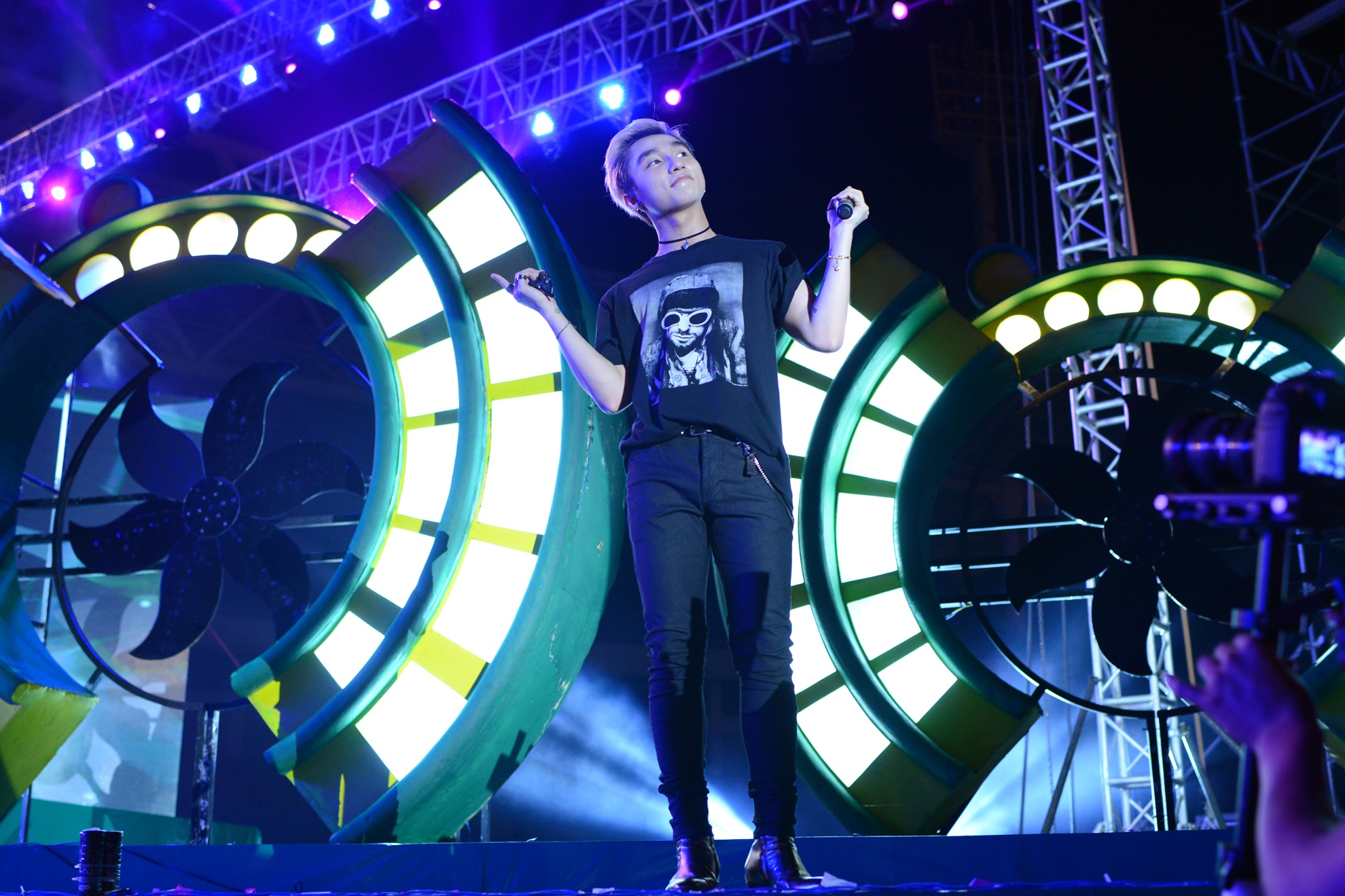 Bieu cam kho hieu cua Son Tung M-TP anh 6