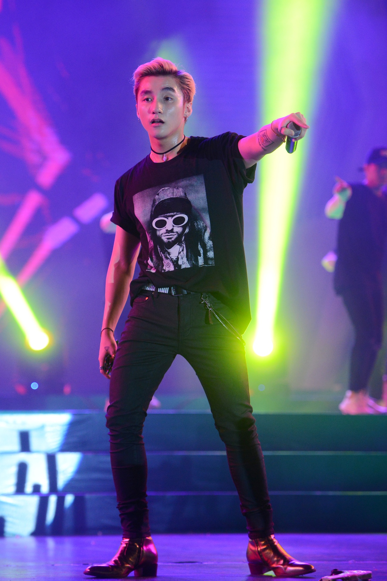 Bieu cam kho hieu cua Son Tung M-TP anh 4