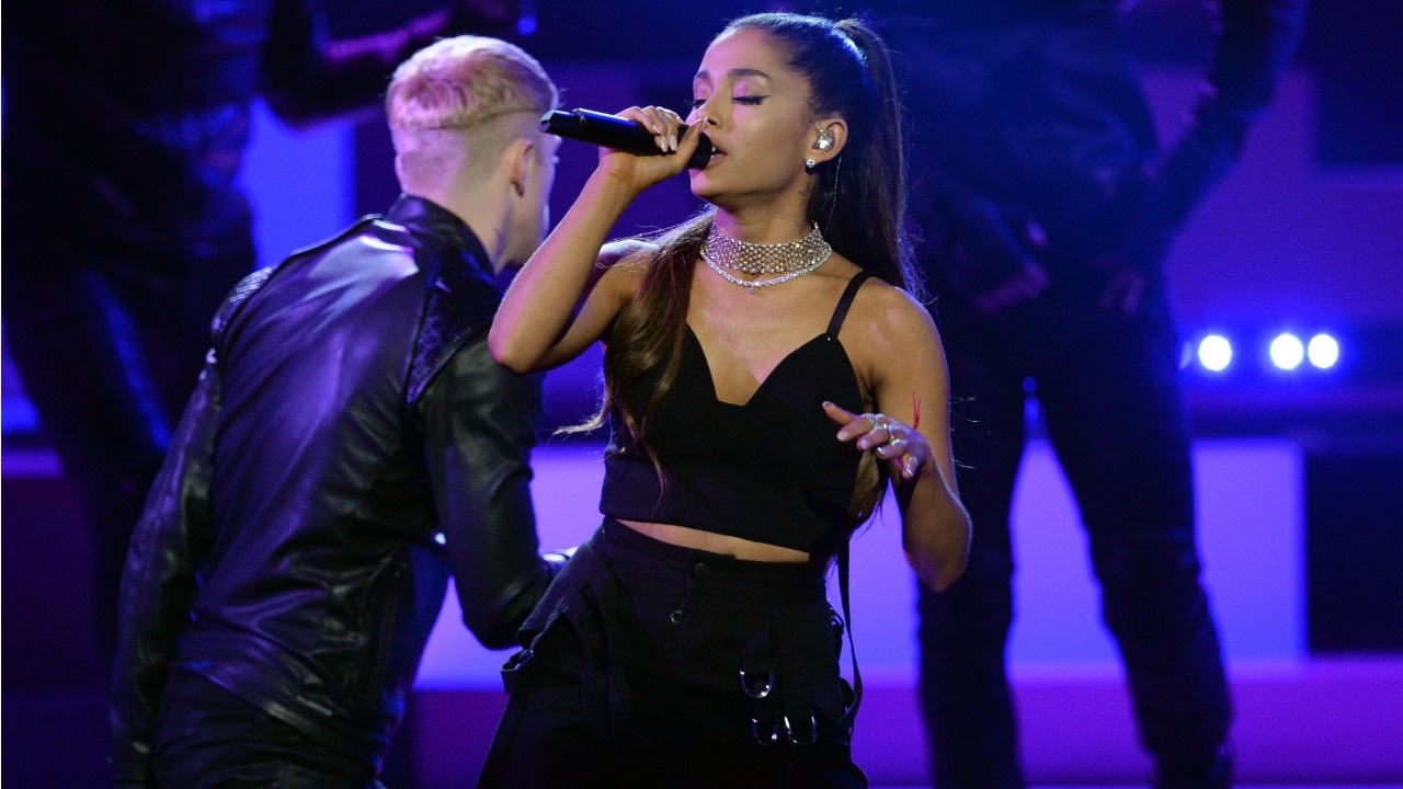 Tin đồn lễ trao giải MTV VMAs 2016 ảnh 3 Tin don le trao giai MTV VMAs 2016 anh 3