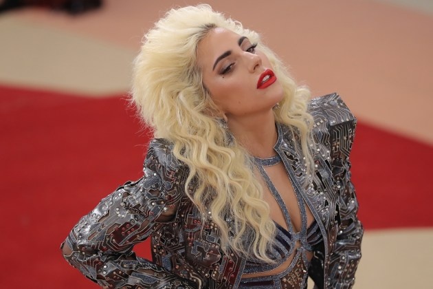 Lady Gaga không được chào đón ngày trở lại ảnh 1 Lady Gaga khong duoc chao don ngay tro lai anh 1