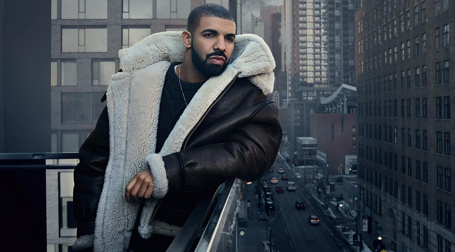 Drake 'vuot mat' vua nhac pop Michael Jackson hinh anh