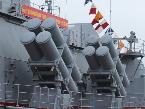 Can canh tau Phao - Ten lua hien dai vua ra mat cua Viet Nam hinh anh