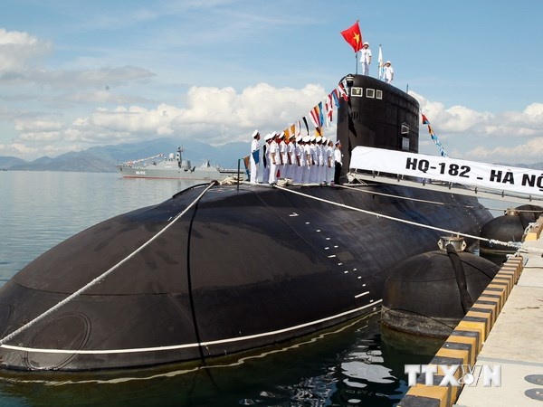 Nga khoi cong che tao tau ngam thu 6 cho Viet Nam hinh anh