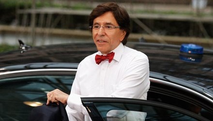 Ke gian lay trom may tinh cua Thu tuong Bi hinh anh