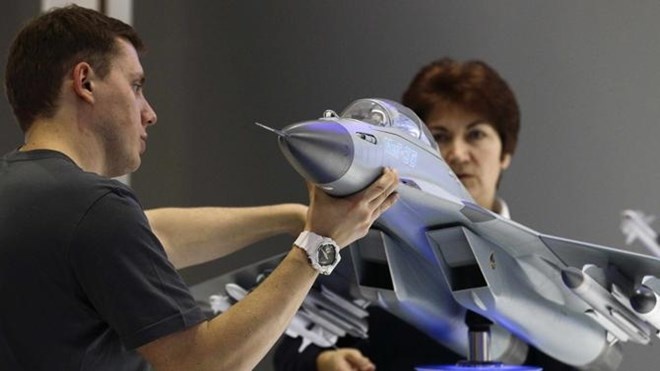 My chan chien dau co Nga o vung phong khong hinh anh