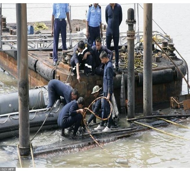 Chim tau hai quan o An Do, nhieu nguoi mat tich hinh anh