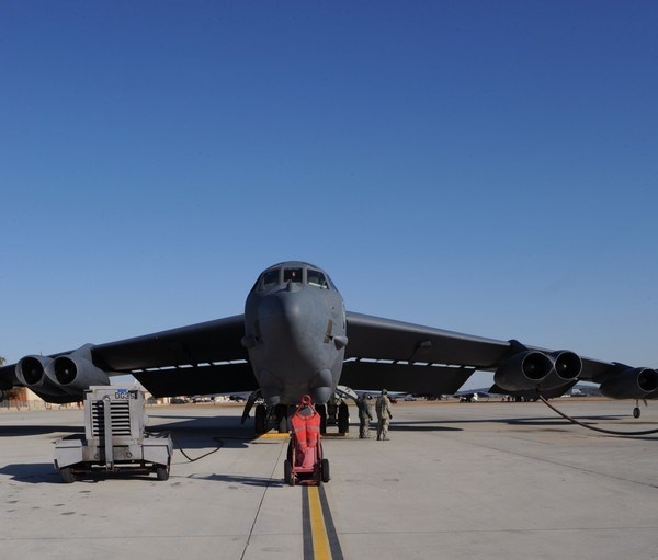 'Phao dai bay' B-52 tro lai sau 7 nam vang bong hinh anh