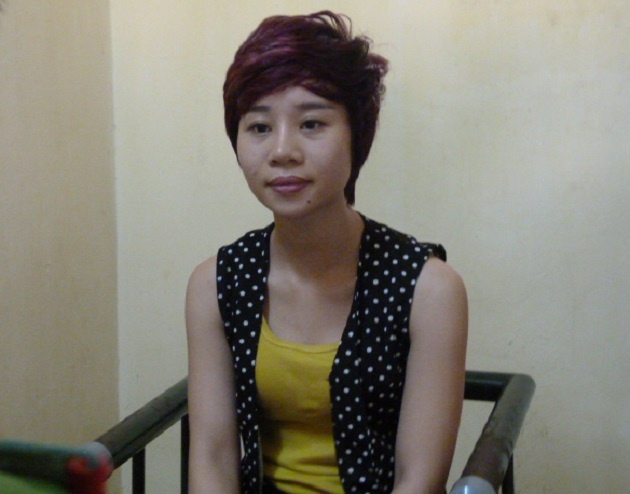 'Luat ngam' cua ba chu 9X cam dau day tiep vien o quan hat hinh anh