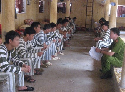 Han che nhung cai chet trong nha tam giu, tam giam hinh anh