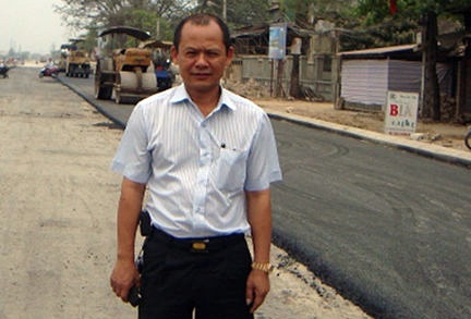 Can bo dia phuong tiep tay cho Minh 'Sam' pham toi hinh anh