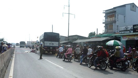 20 nguoi chet vi dung xe trong ngay 2/1 hinh anh