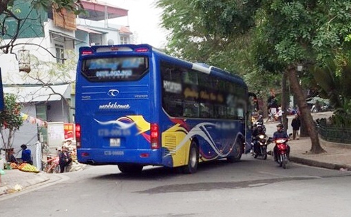 Thanh nien phe ma tuy lay trom xe khach 45 cho hinh anh