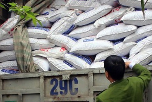 Thu giu gan 7 tan thuc an chan nuoi chua chat cam hinh anh