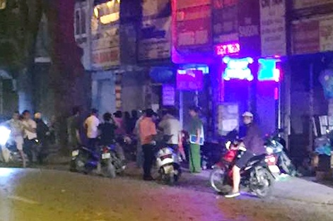 Doat mang nguoi vay tien bang 3 nhat dao hinh anh
