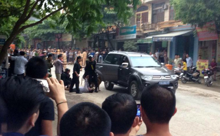 cảnh sát vây bắt tội phạm ảnh 1 canh sat vay bat toi pham anh 1