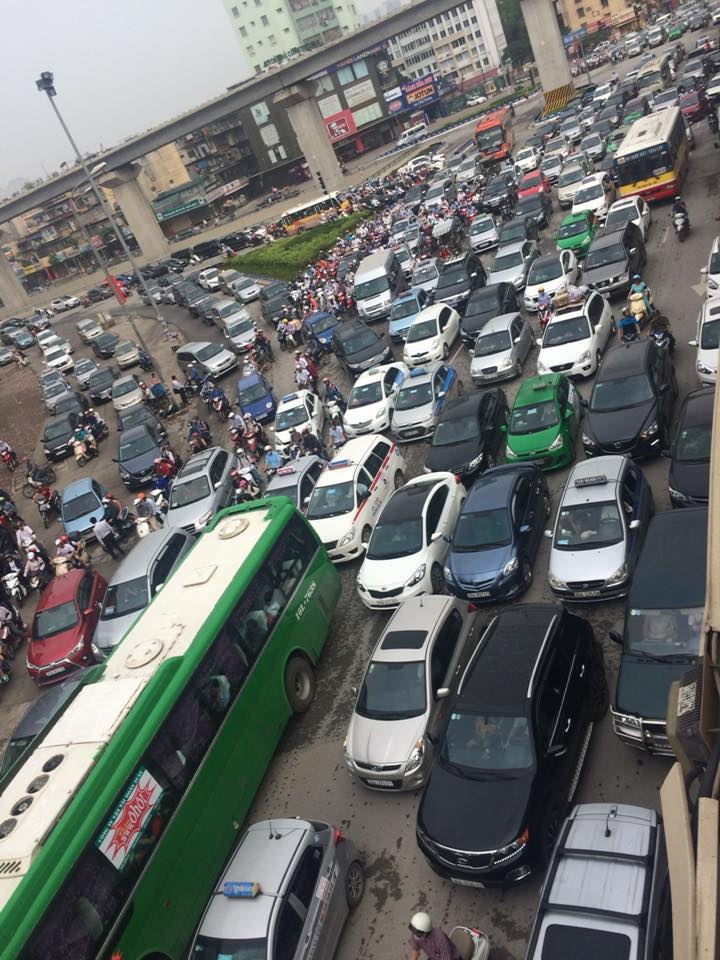 Cửa ngõ phía Nam Thủ đô ùn tắc ảnh 2 Cua ngo phia Nam Thu do un tac anh 2