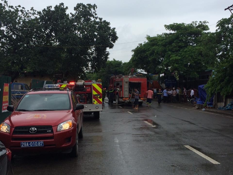 Xe bon boc chay anh 7