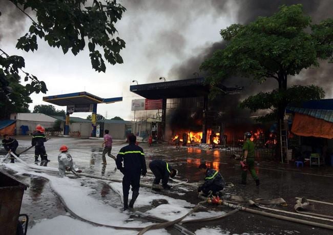 Xe bon boc chay anh 5