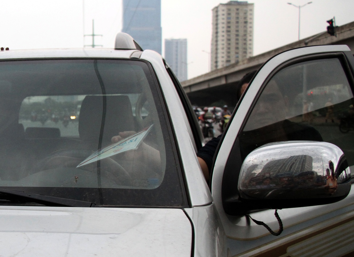 Tuoc phu hieu Bo Cong an anh 5