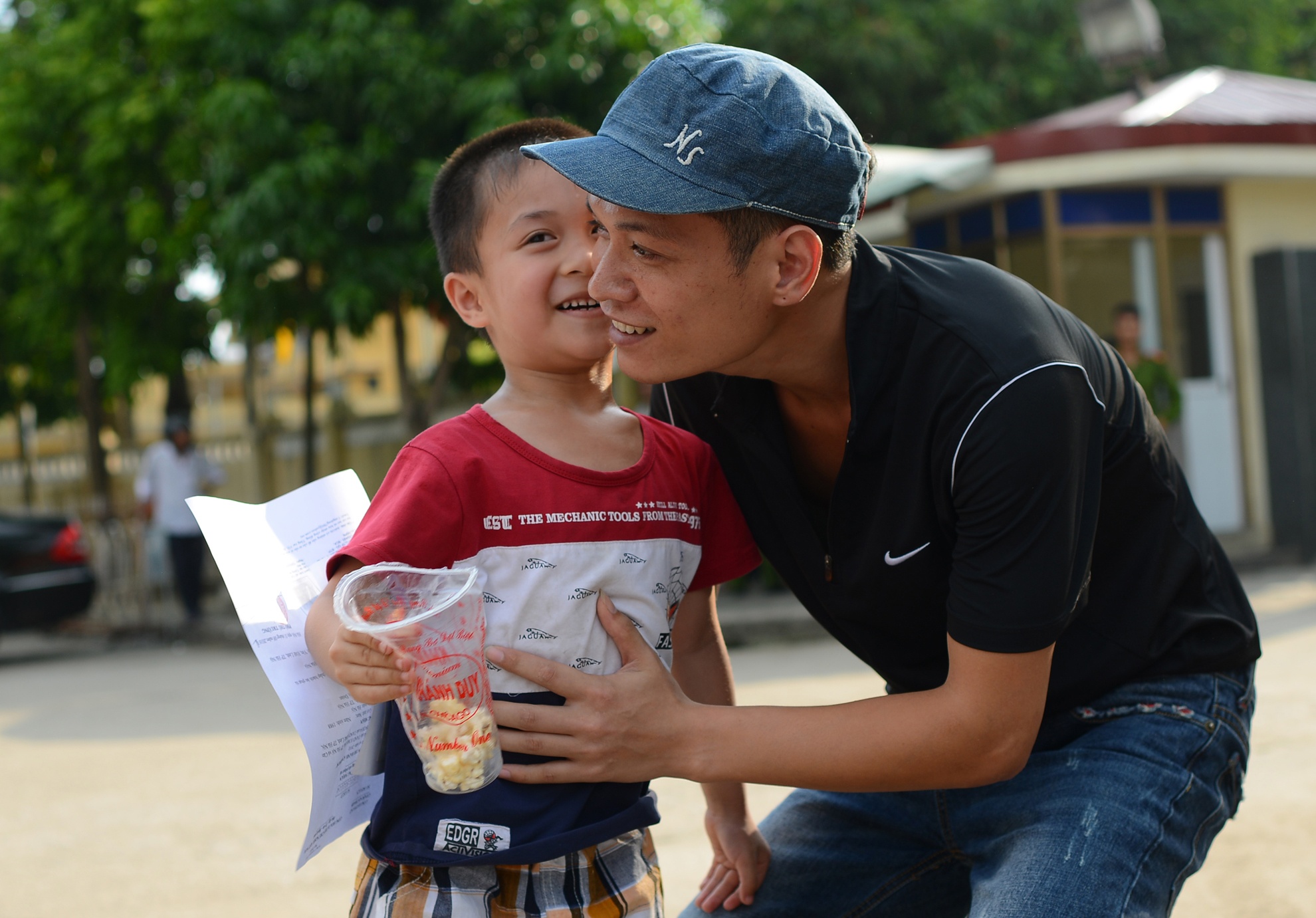 Niem vui ngay ra tu cua hon 100 pham nhan dip 2/9 hinh anh