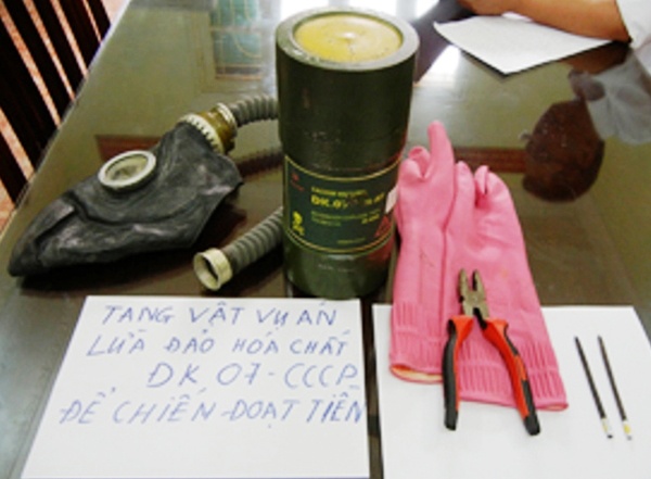 Trung ta dom lua ban lo hoa chat dac biet gia 600.000 USD hinh anh