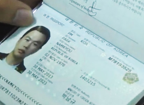 Trum ca do Han Quoc tron truy na sang du lich Viet Nam hinh anh