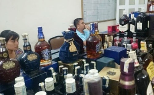 Ruou Chivas gia anh 1