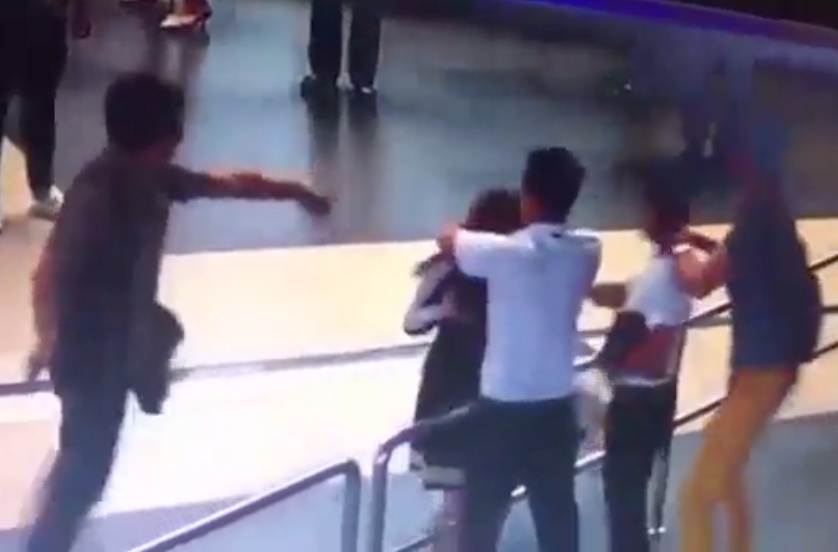 Khong co can cu xu ly nguoi giai cuu nu nhan vien hang khong hinh anh