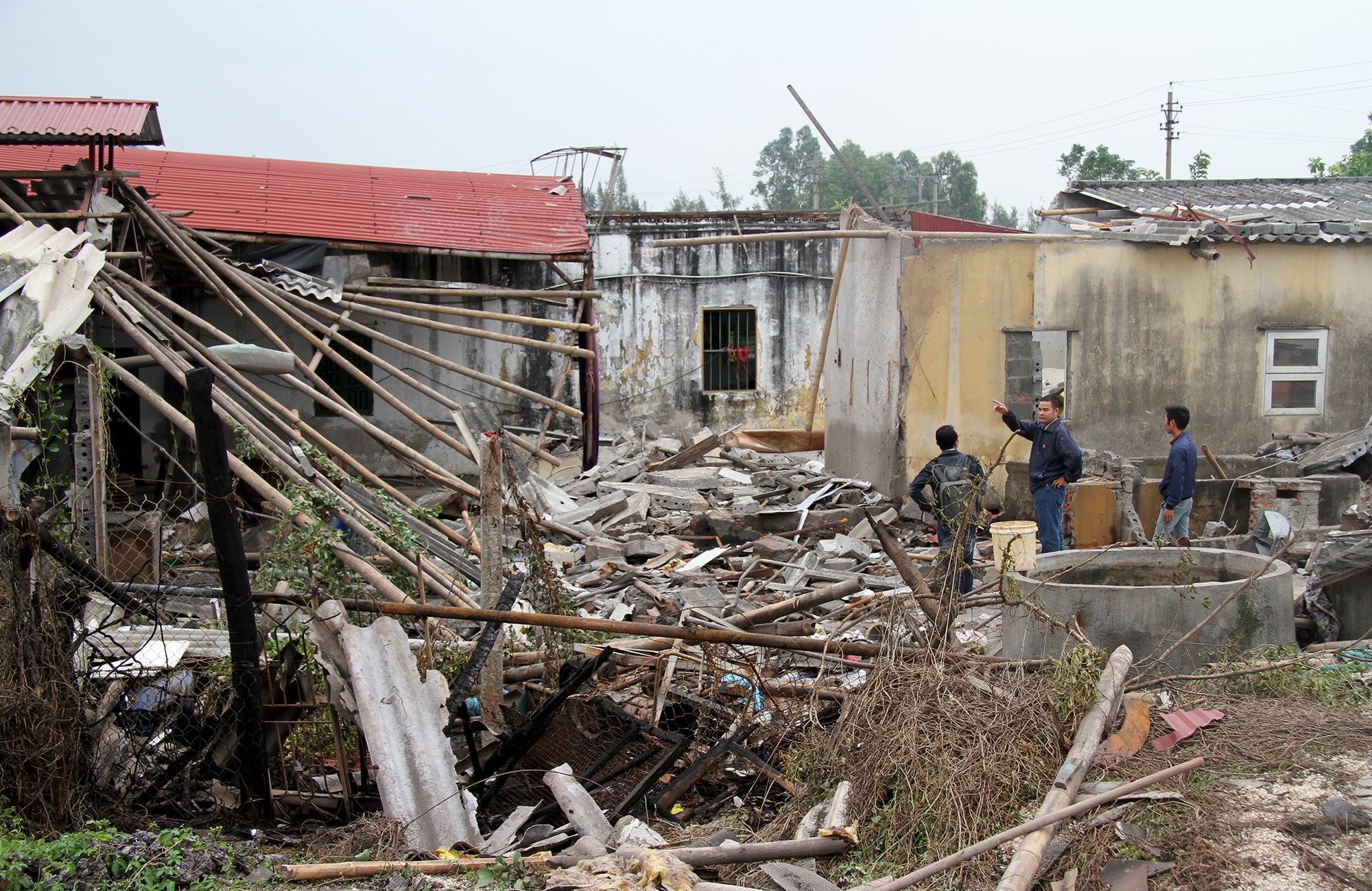 Hien truong vu no binh hoi o Thai Binh anh 2