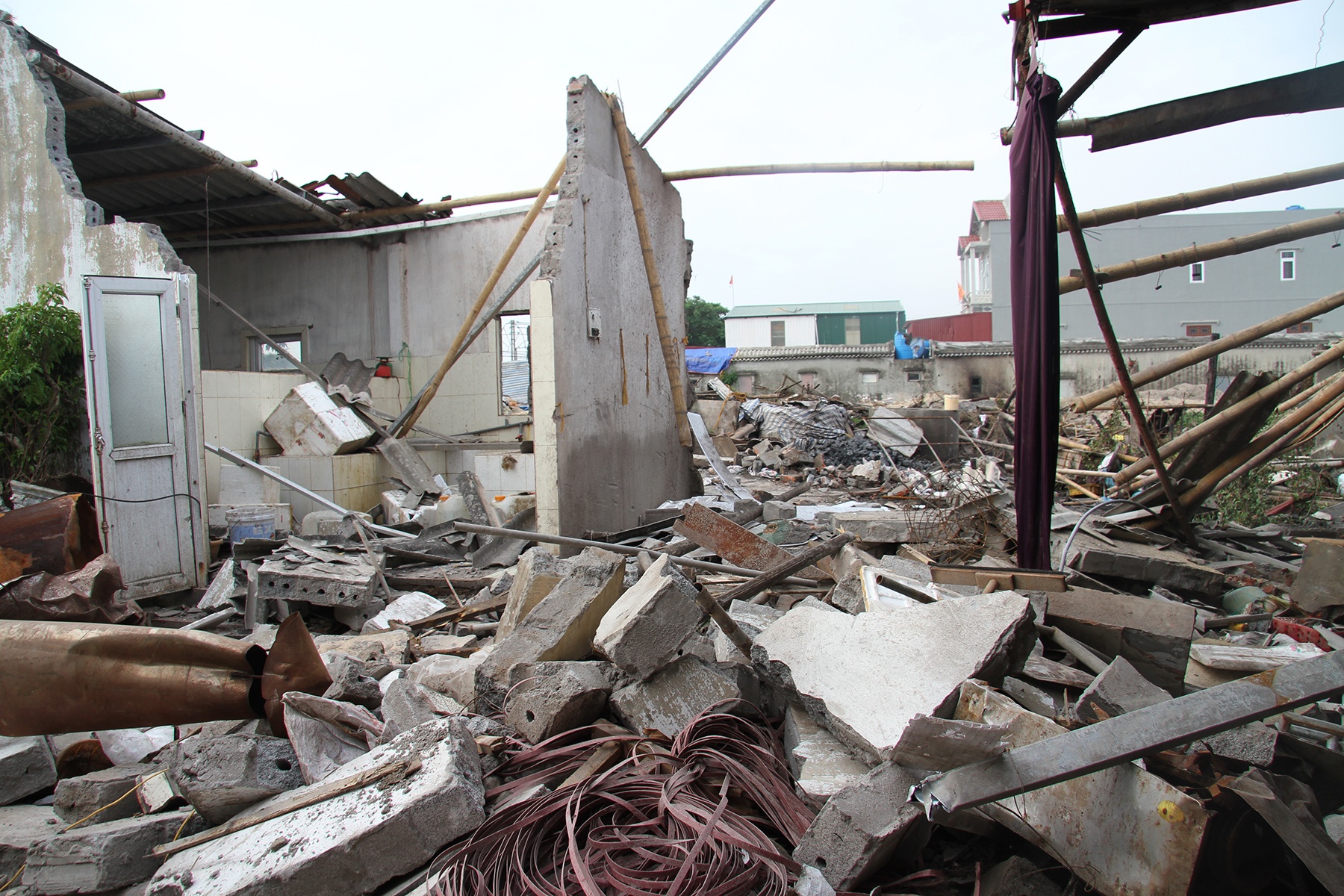 Hien truong vu no binh hoi o Thai Binh anh 7