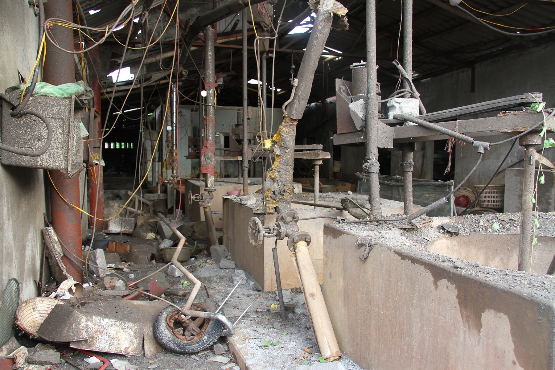 Hien truong vu no binh hoi o Thai Binh anh 9