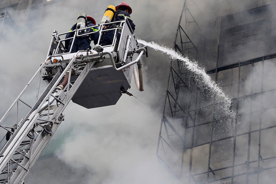 Bi thu Ha Noi truy van luc luong chua chay quan karaoke hinh anh