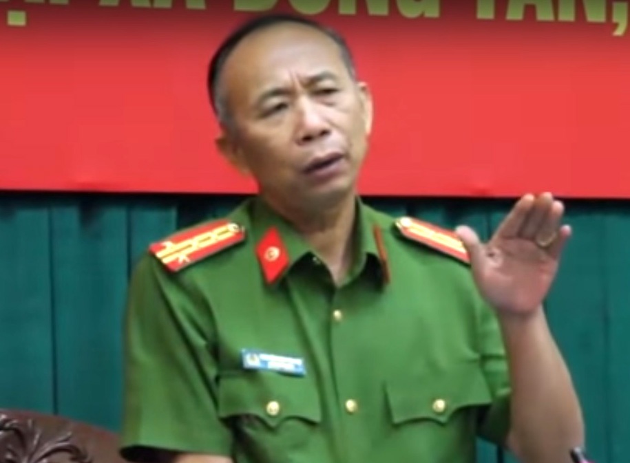 Pho giam doc cong an giai thich ve vet cat o co phu nu di SH hinh anh