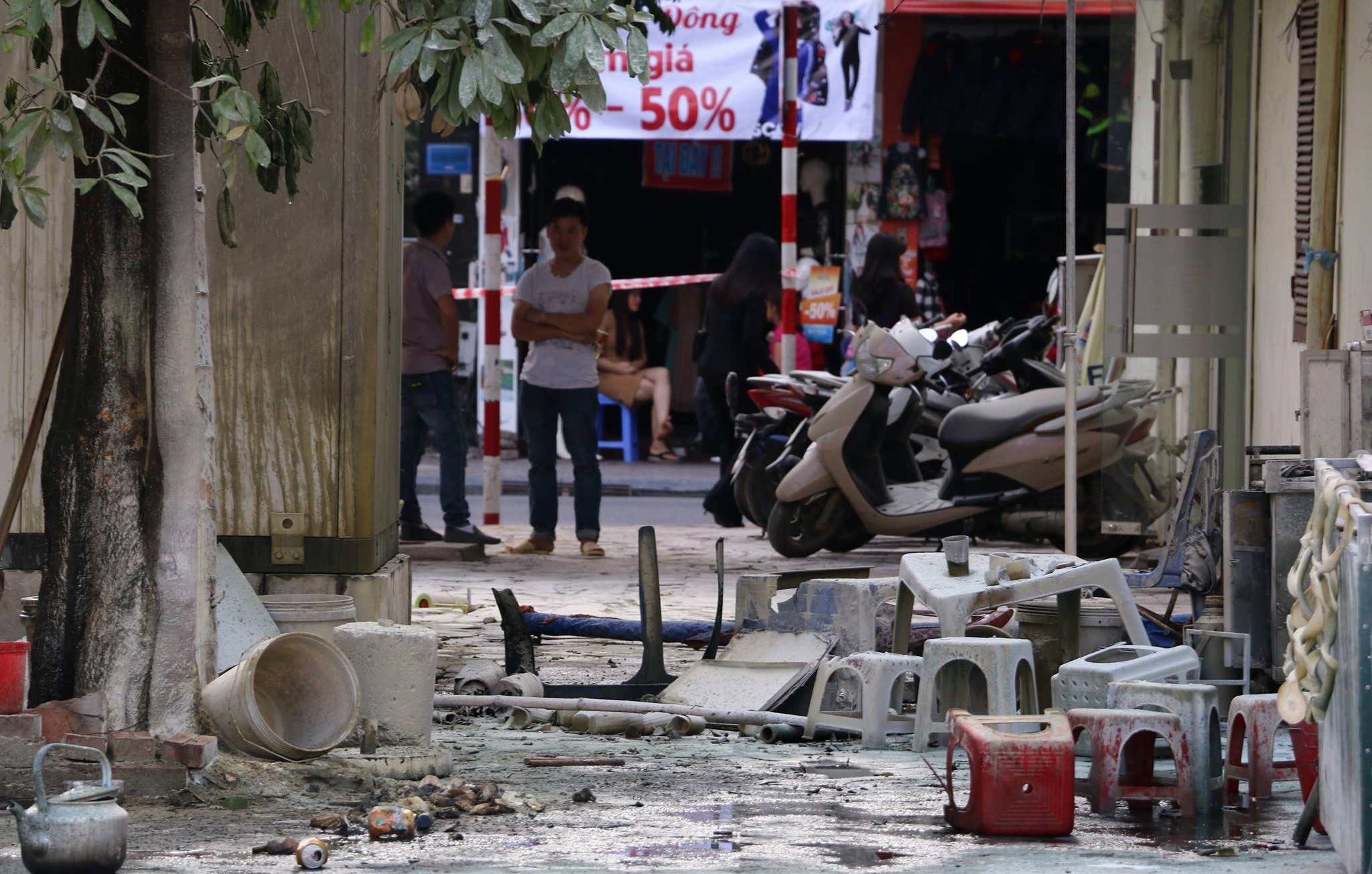Cháy trạm biến áp, 3 người bị thương ảnh 1 Chay tram bien ap, 3 nguoi bi thuong anh 1