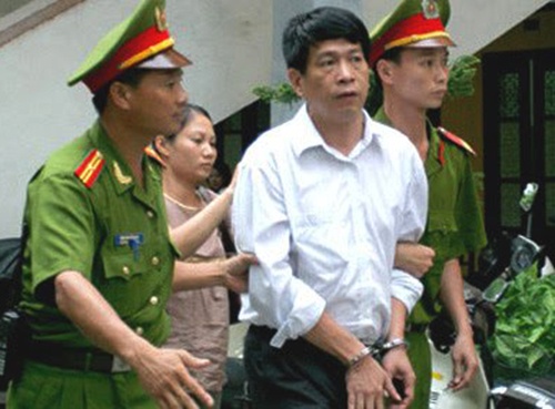 Cuu Tong giam doc PMU 18 Bui Tien Dung khong duoc dac xa hinh anh