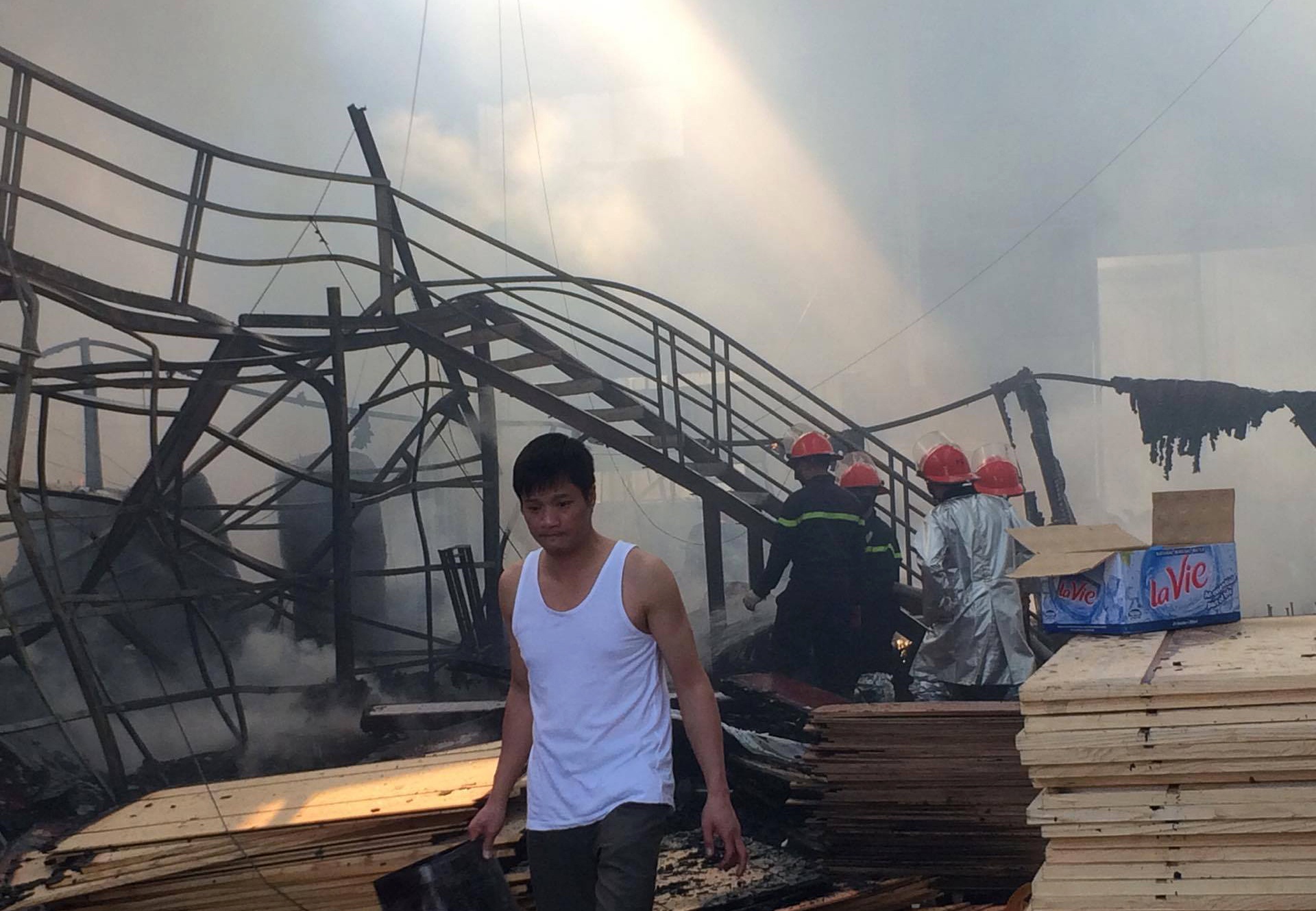 Chay lon tai kho van ep anh 3