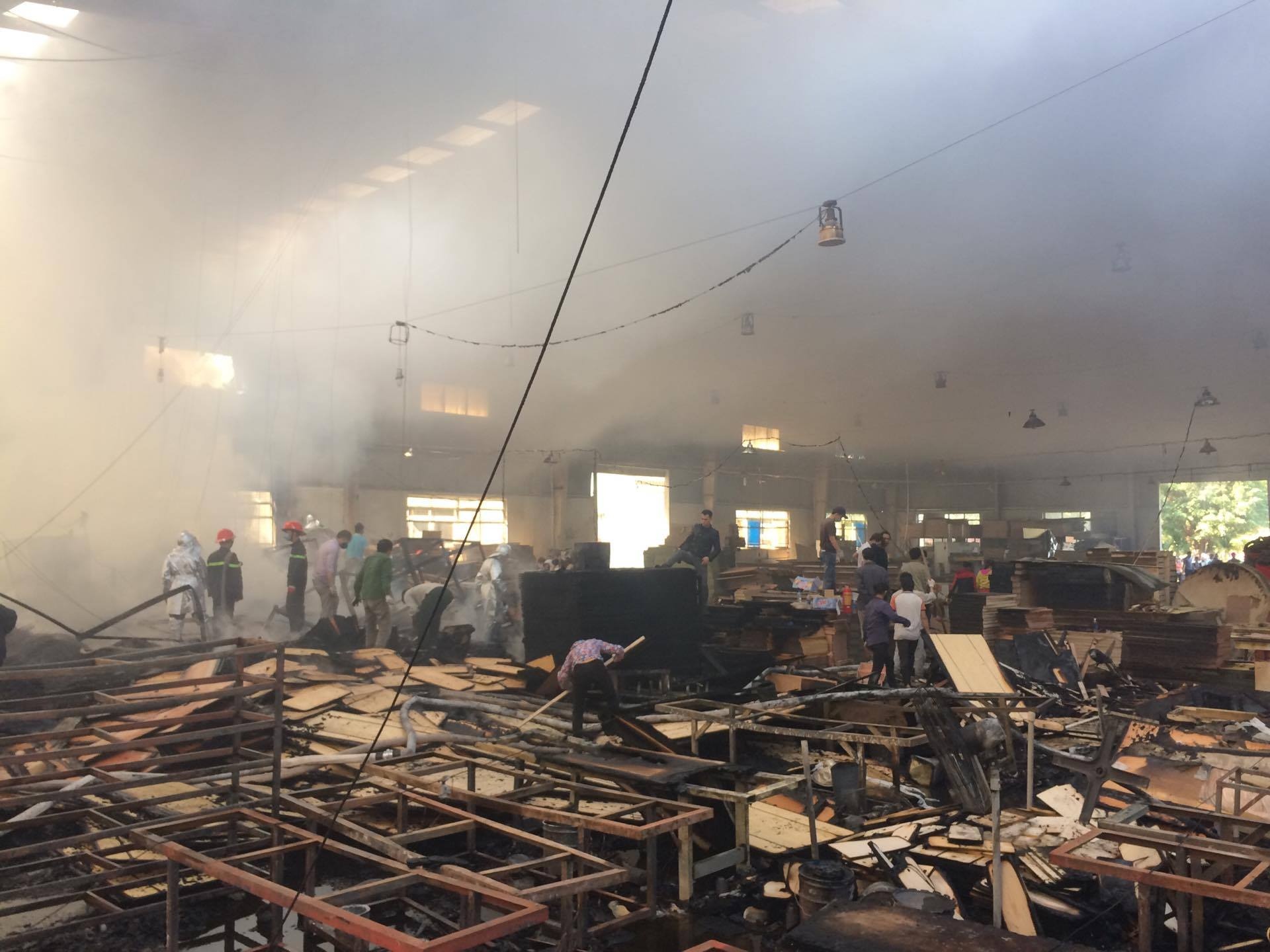 chua chay kho hang 2.000 m2 anh 10