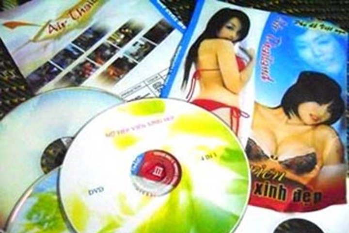 Thanh nien phat tan hon 4.000 clip doi truy hinh anh