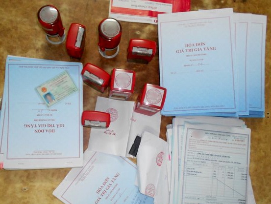 Huong loi tien ty tu chung minh nhan dan cua nguoi khac hinh anh