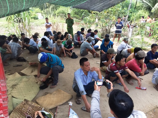 nổ súng hốt gọn trường gà ở Tiền Giang ảnh 1 no sung hot gon truong ga o Tien Giang anh 1